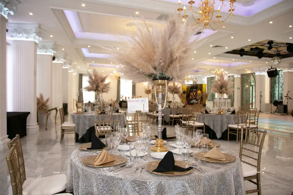 Monarquía Coronado OPA