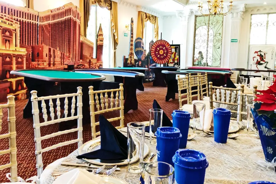 Monarquía Coronado OPA