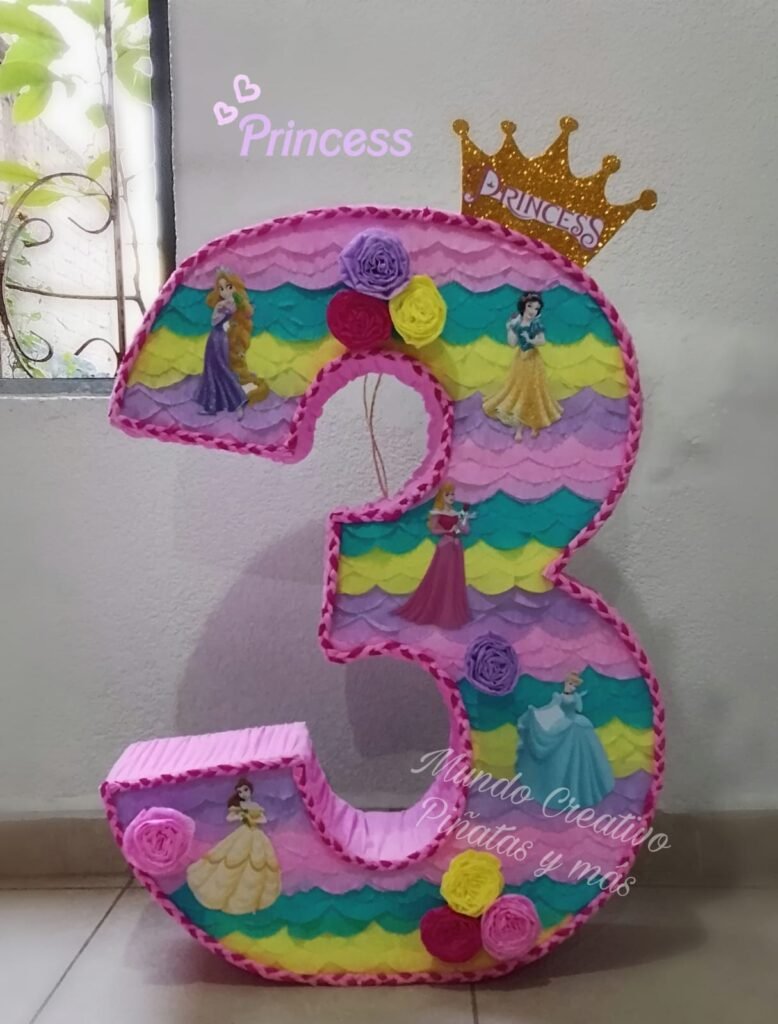 Mundo Creativo Piñatas y Más