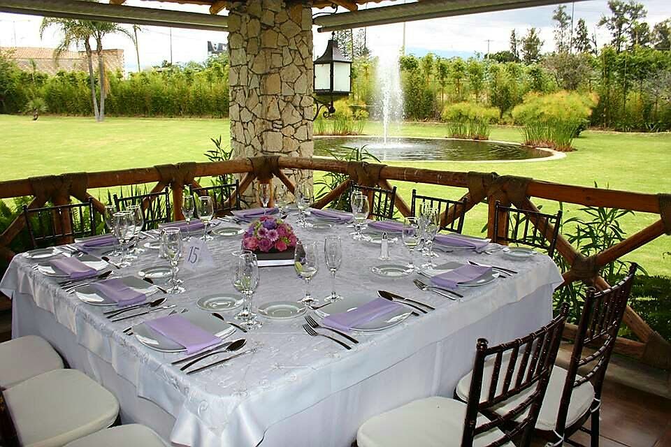 COMER VJ, RENTA DE MOBILIARIO