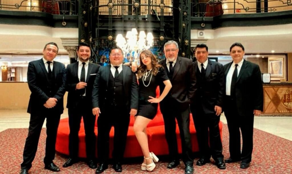 Grupo Musical Versalia