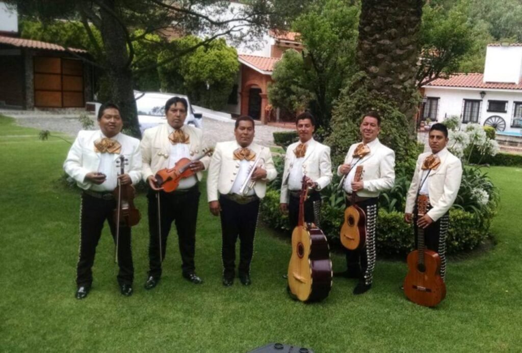 Mariachi Amanecer Tapatío