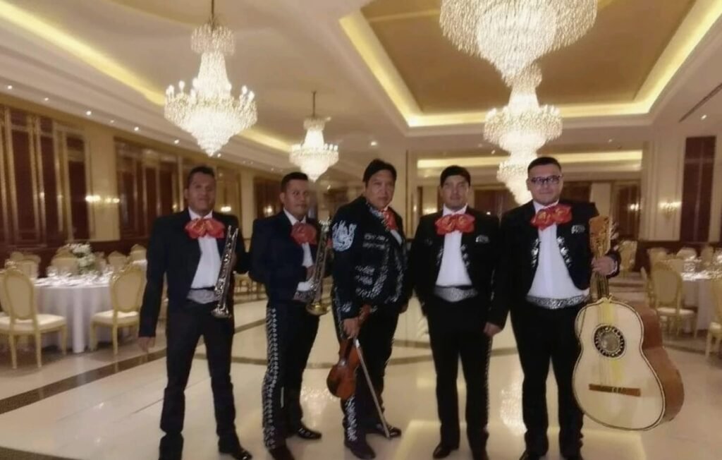 Mariachi Amanecer Tapatío